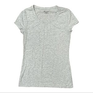 No Boundaries Women’s Heather Gray Fitted Scoopneck Tee